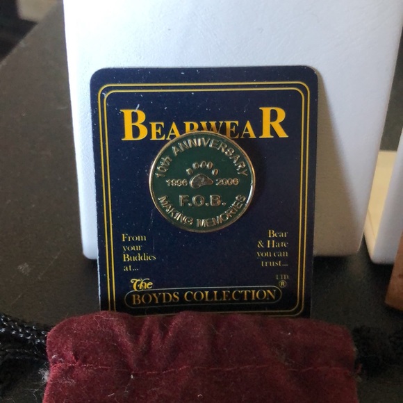 Boyd’s Bear Anniversary Pin & Silver Pendant Necklace - Picture 2 of 6
